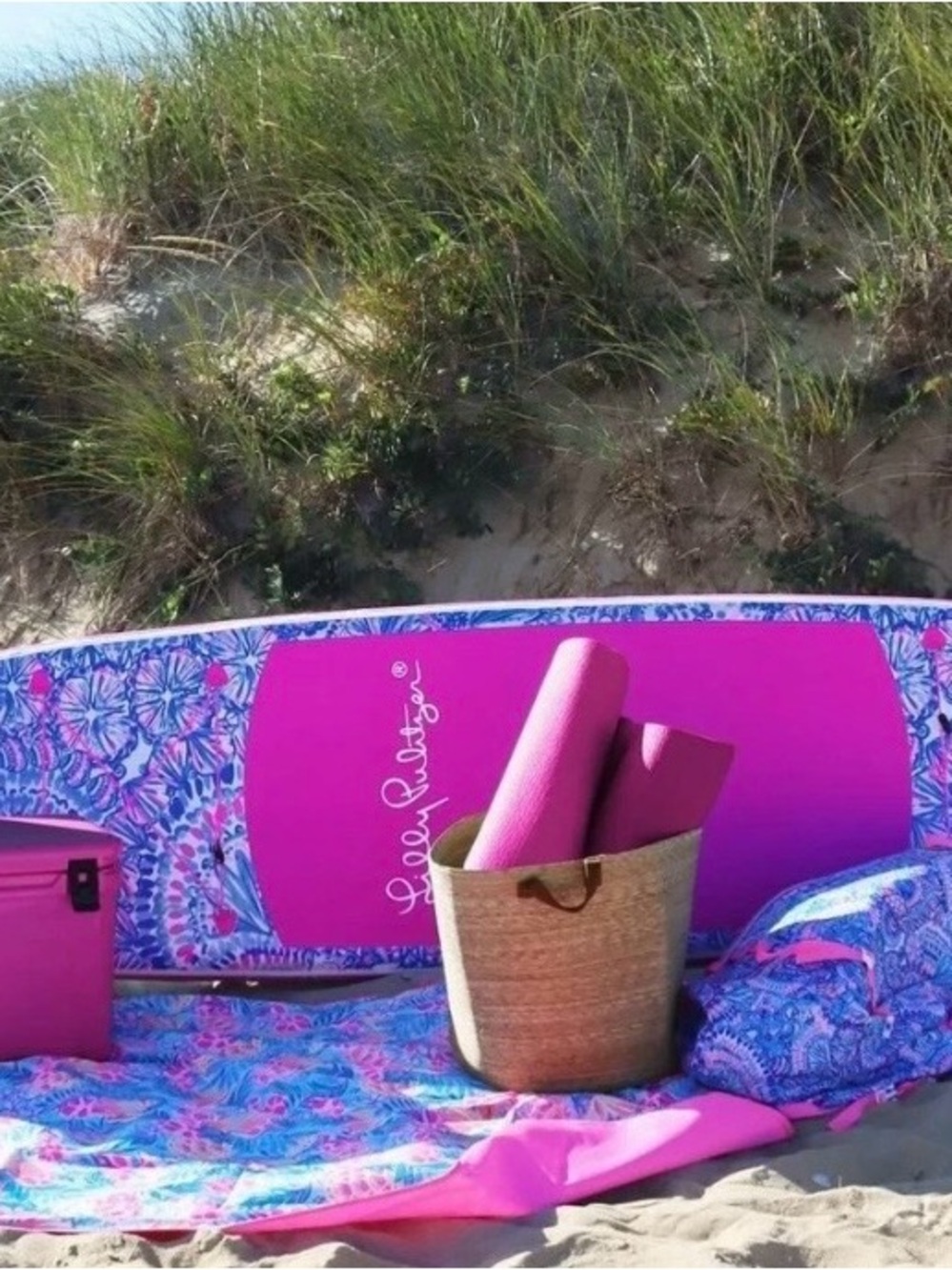 Lilly Pulitzer Pink Surfboard Mat with Blue-Purple Patterned Trim